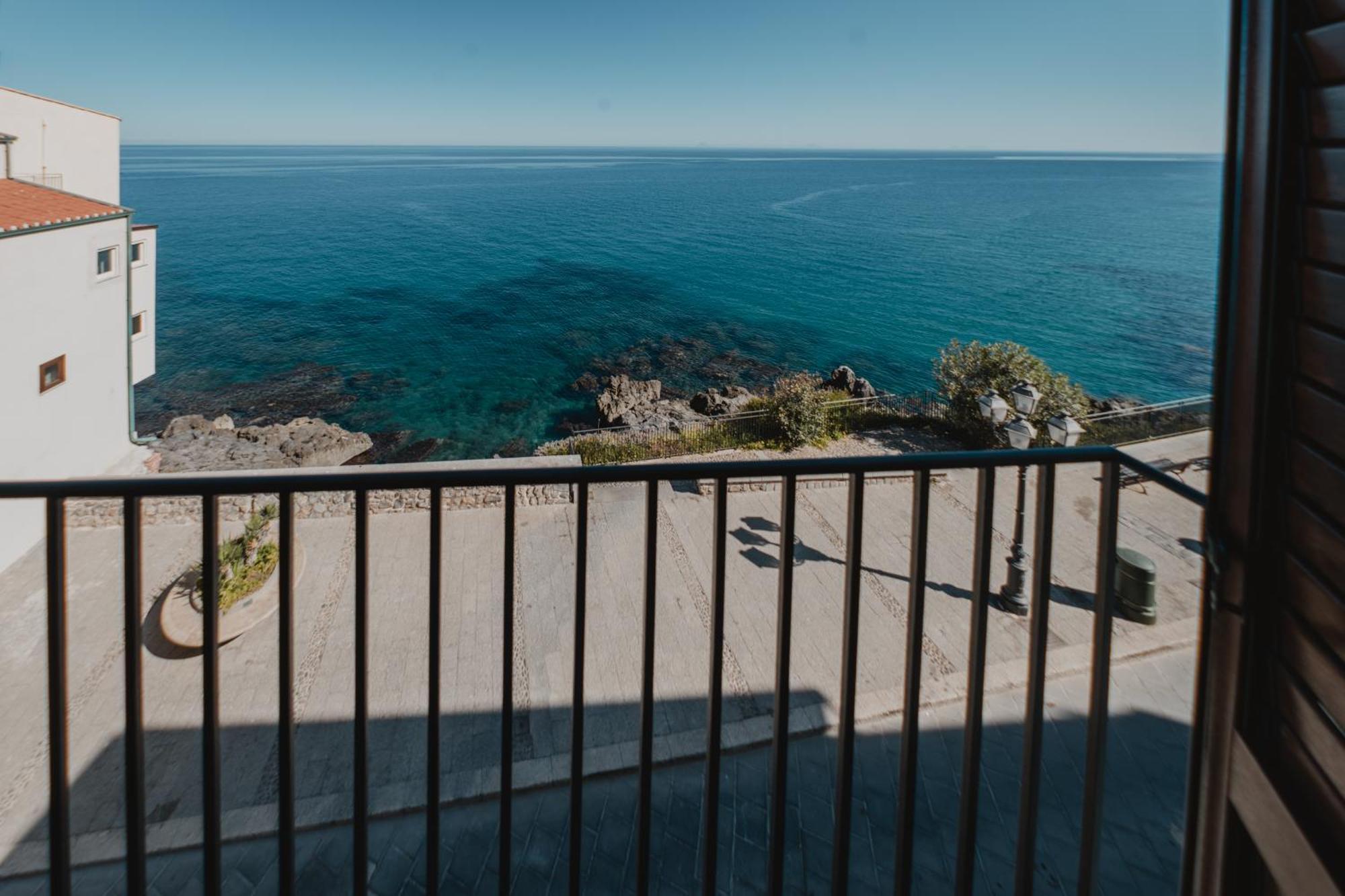 Tra La Rocca E Il Mare Di Cefalù Kültér fotó